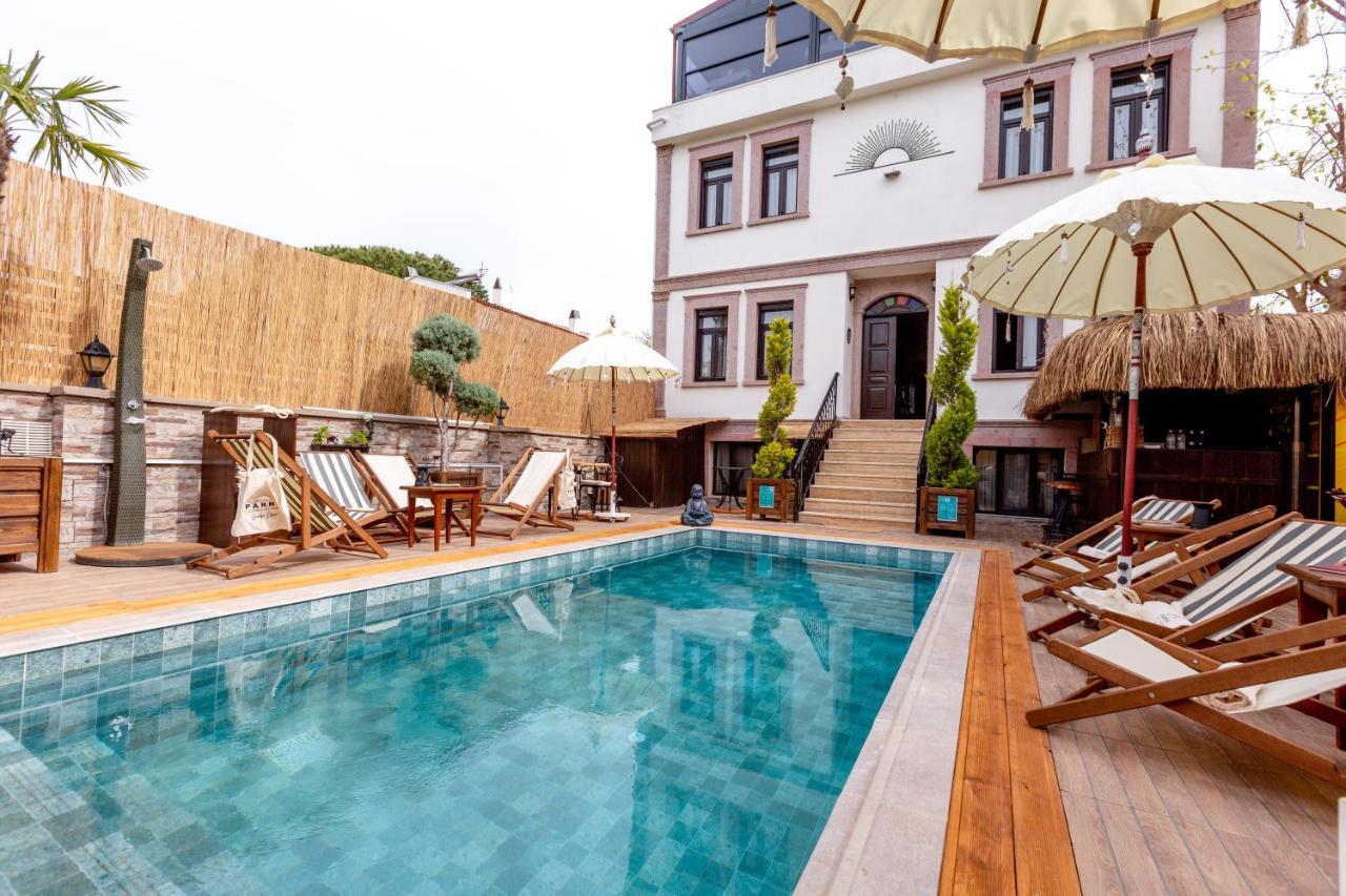 Parna Hotel Cunda Exterior foto